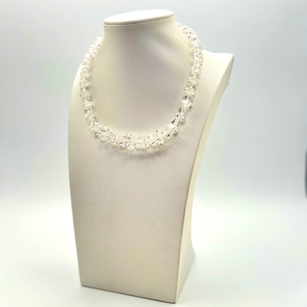 SOLD. Stunning Vintage Crystal Necklace - Picture 1 of 3